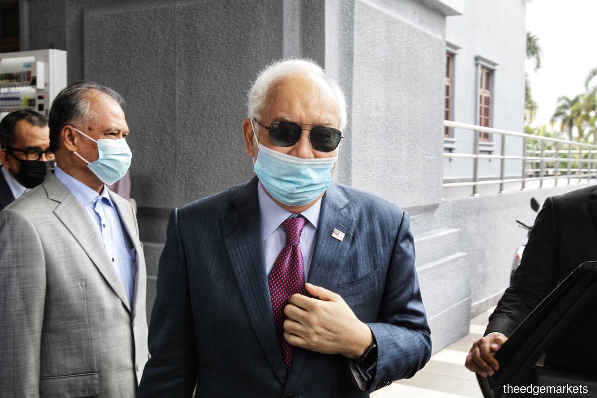 Najib applies to strike out RM1.69b bankruptcy notice and for a stay, alleging mala fide